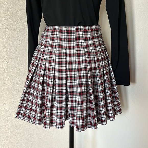 Vintage Express, Small wrap front skirt - Picture 6 of 11